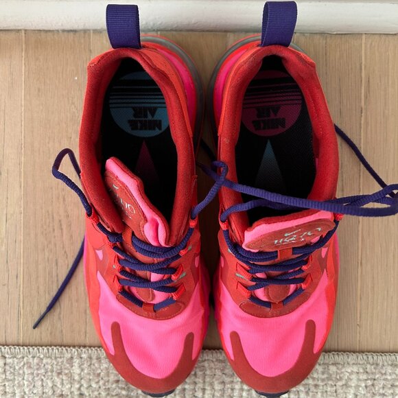 Nike Air Max 270 React in Mystic Red/Pink Blast/Habanero Red/Bright Crimson SZ 8 - Picture 2 of 4